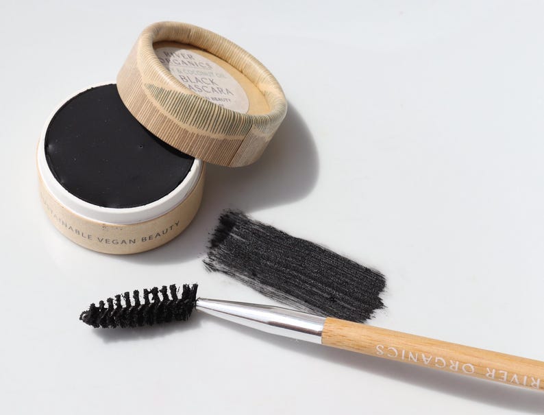 Máscara de pestañas vegana negra: libre de tóxicos, ecológica y con envases sin plástico. imagen 1