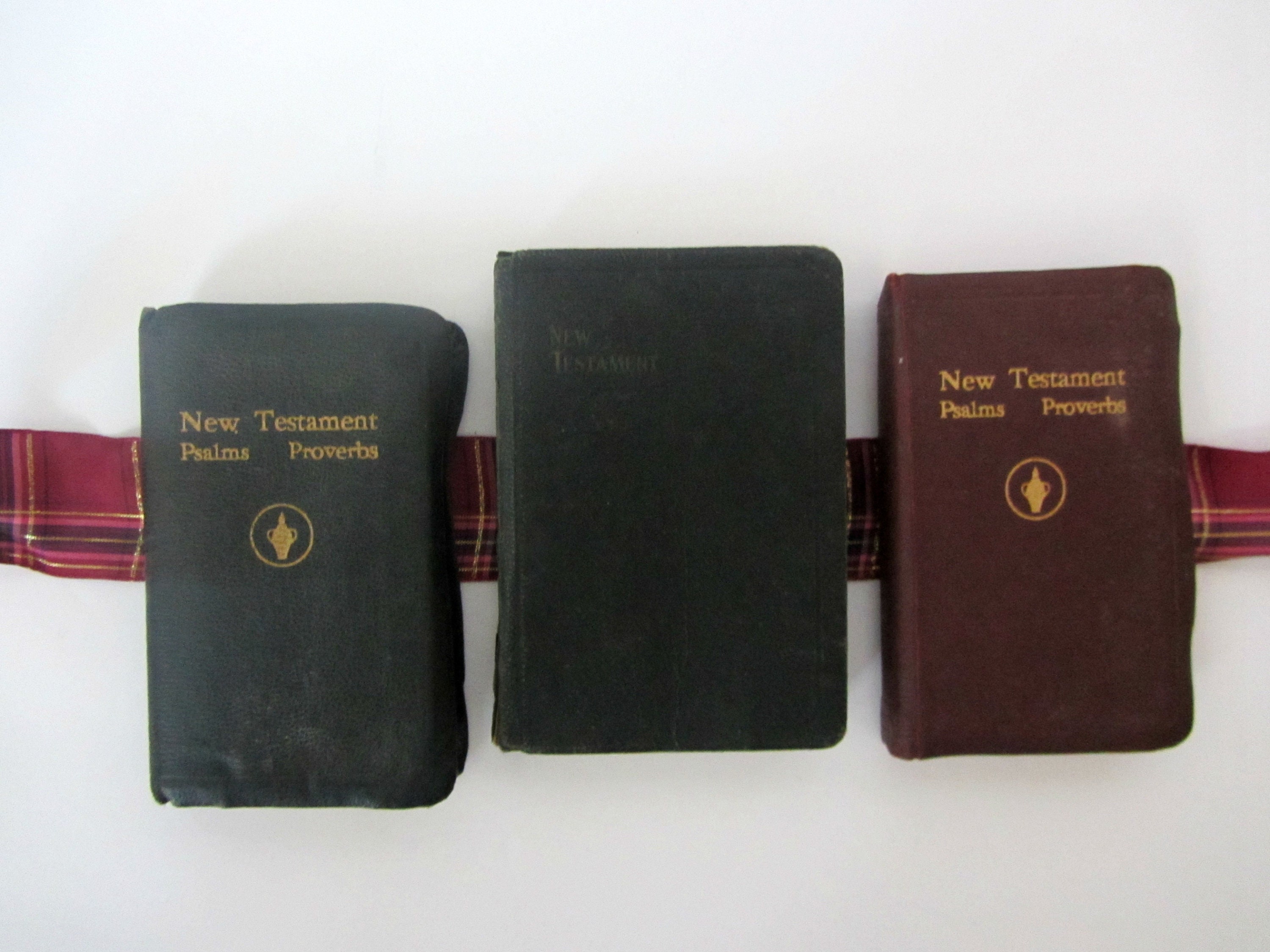 Vintage Bibles Pocket Bibles New Testament Psalms Proverbs Etsy