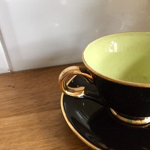Seltene Stavangerflint Mokkatasse mit Untertasse. Norwegen Heirloom Mitte des Jahrhunderts modern