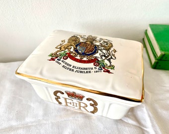 Herdenkingsdoosje. Zilveren jubileum 1977. Koningin Elizabeth II