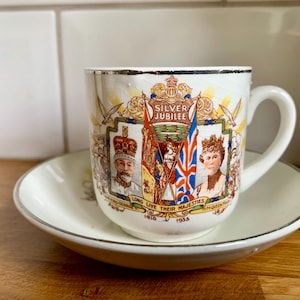 Commemorative silver jubliee 1935. King George V and Queen Mary. Tea cup