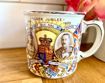 Silverjubileum 1935. 1935. Firande av kung George V:s och drottning Marys regeringstid.