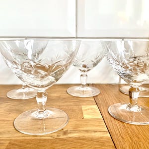 Vintage champagne or cocktail glasses x5