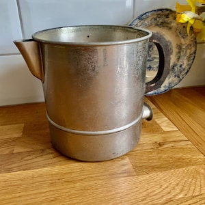 aluminium teapot. Vintage metal teapot. 1940’s teapot. Vintage aluminium kettle.