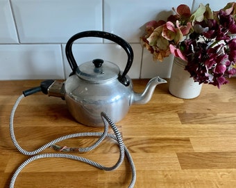 Vintage Aluminium Kettle: 1940s English Style Teapot
