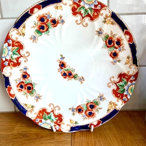 Vintage Victorian dinner plate.