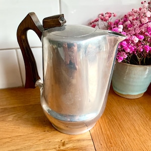 1950&#39;s modernist Picquot ware coffee pot.