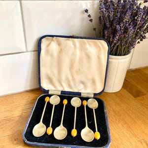 Vintage EPNS Art Deco teaspoons. Set of 6. Boxed.