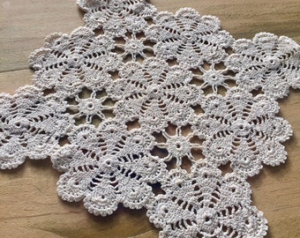 Vintage crochet table centrepiece or vintage tray cloth. Vintage doily