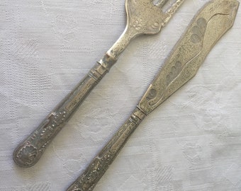 Vintage fish slice and knife