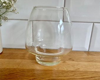Gorgeous vintage clear glass vase.