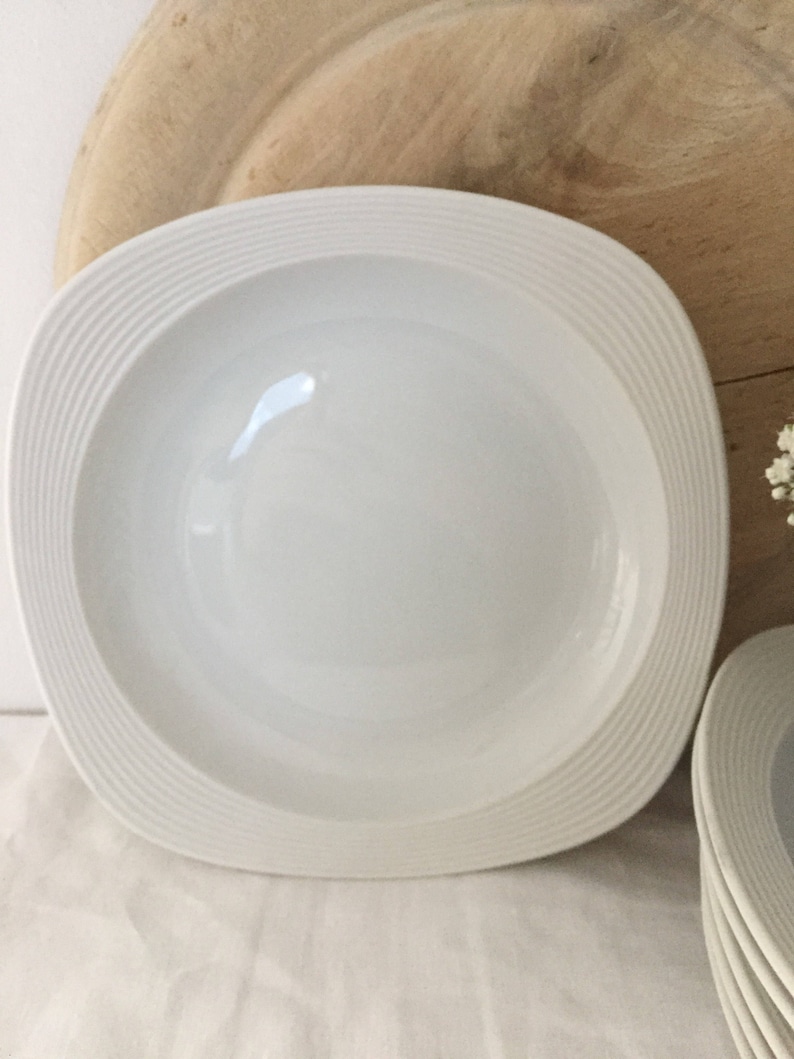 Vintage arzberg white shallow bowls.