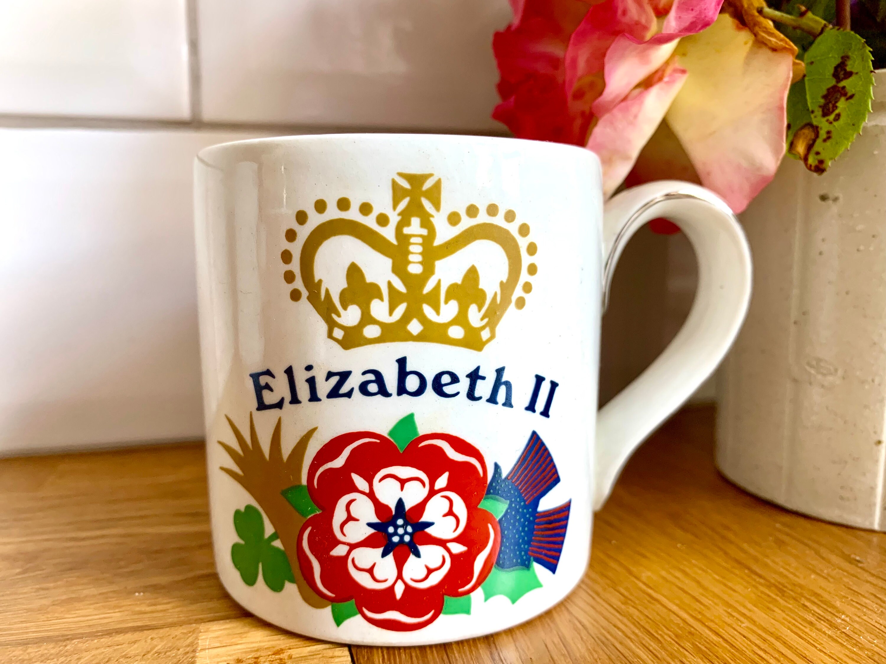 Jubileu de prata de 1977. Caneca comemorativa.
