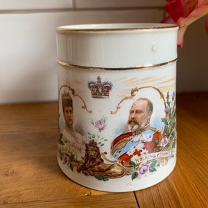 1911 coronation mug. Queen Mary and George V.