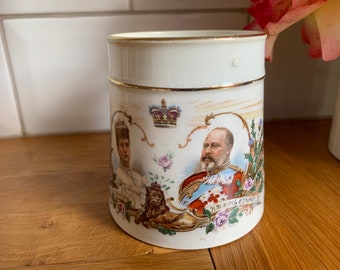 Taza de coronación de 1911. La reina María y Jorge V.