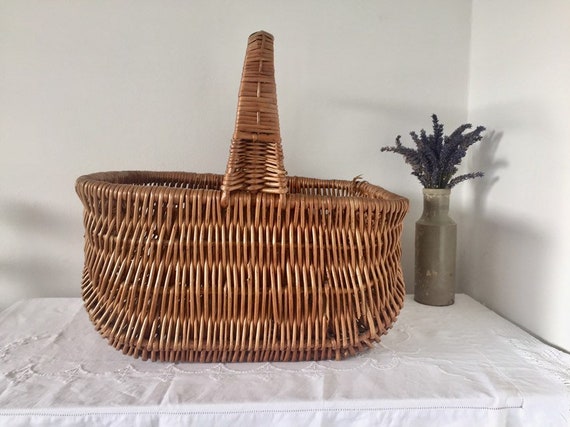Vintage retro wicker basket. 1940's shopping. Mark
