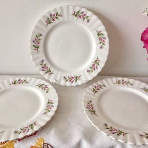 Vintage Richmond fine china tea plates x3