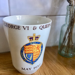 Commemorative coronation mug. 1937 king George VI and Queen Elizabeth
