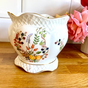 Vintage Aynsley ‘Somerset’ vase