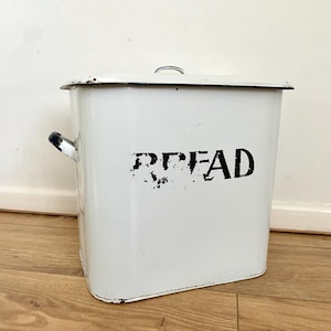 Vintage extra large 1940's enamel bread bin.