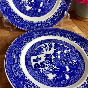 Vintage Solian ware willow dinner plates x2.