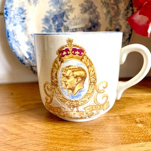 Commemorative coronation mug. 1937 king George VI and Queen Elizabeth