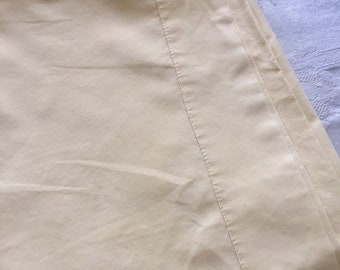 Vintage pale yellow cotton pillowcases. Pair. 1980&#39;s. vintage linen.