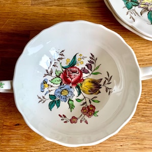 vintage Copeland Spode ‘Gainsborough’ soup bowls and saucers x2