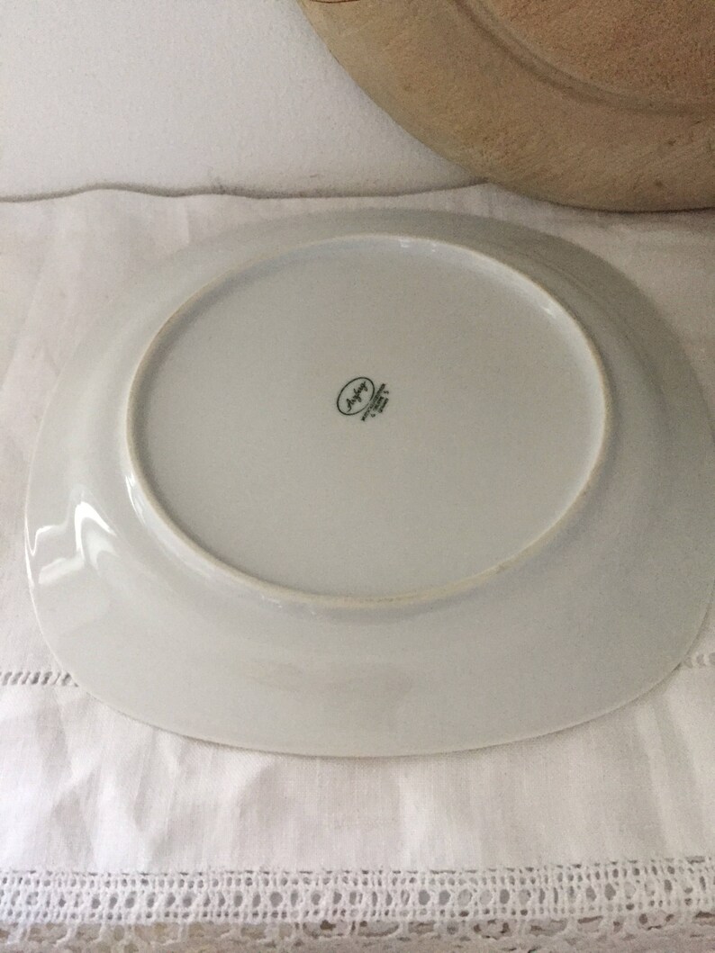 Vintage arzberg white shallow bowls.