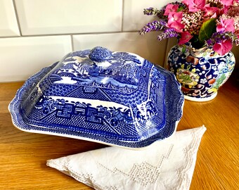 Soupière à couvercle antique motif saule. plat de service vintage. Swinnertons
