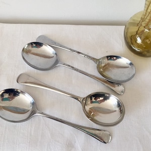 Vintage Sheffield staybrite vintage desset spoons. X4