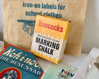 Vintage multiple sewing box bulk buy items. 26 items