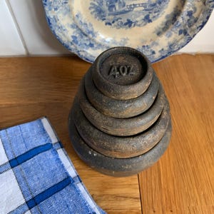Cast iron vintage kitchen scales weights. 8lbs