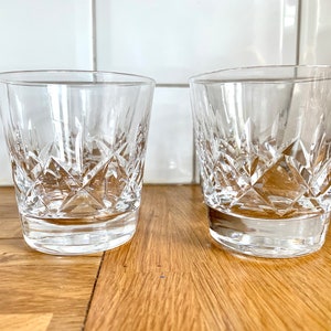 Whiskybecher aus geschliffenem Glas. 4er Set.