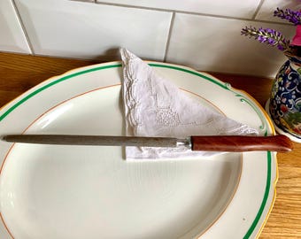 Affilacoltelli in legno retrò.