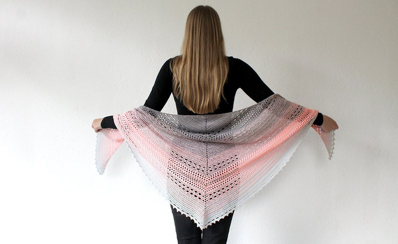 Bella Vita Shawl Crochet Pattern PDF instant download by Wilmade Top-Down Triangle Shawl / Shawlette / Wrap / Scarf Pattern afbeelding 4