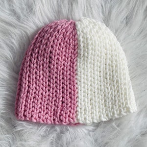 Easy crochet beanie for beginners with two colors, one separate color for each half, made out of a rectangle