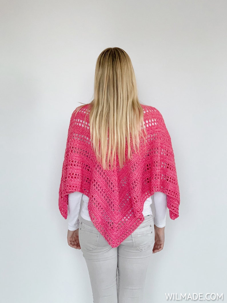 Such Simple Poncho for beginners crochet pattern triangle garment sweater lionbrand Jeans Colors image 5