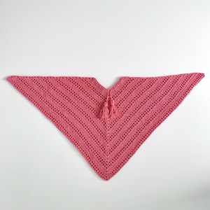 Such Simple Poncho for beginners crochet pattern triangle garment sweater lionbrand Jeans Colors image 7