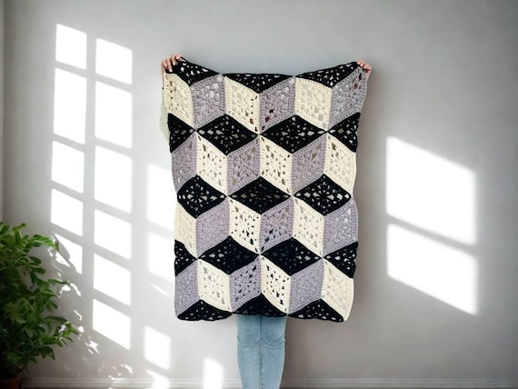 CROCHET PATTERN + VIDEO - 3D Cube Throw - Diamond Blanket / Afghan