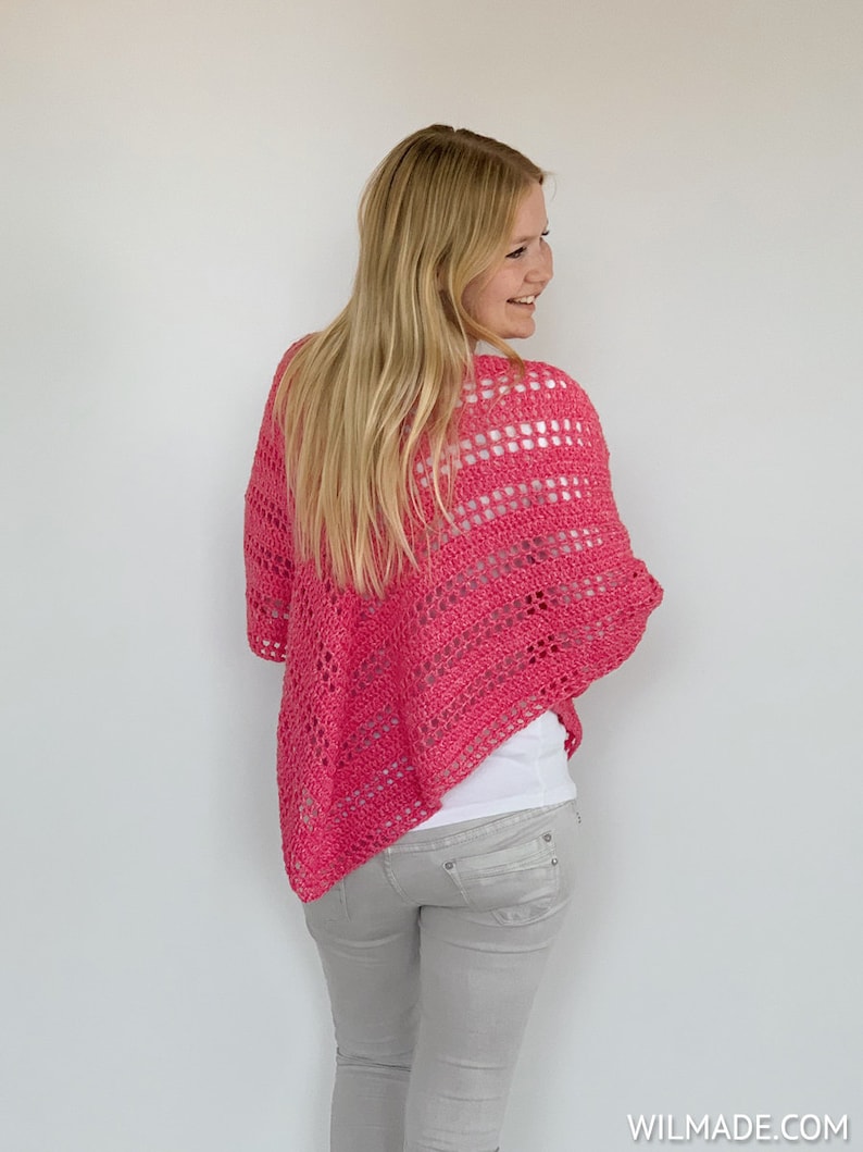 Such Simple Poncho for beginners crochet pattern triangle garment sweater lionbrand Jeans Colors image 4