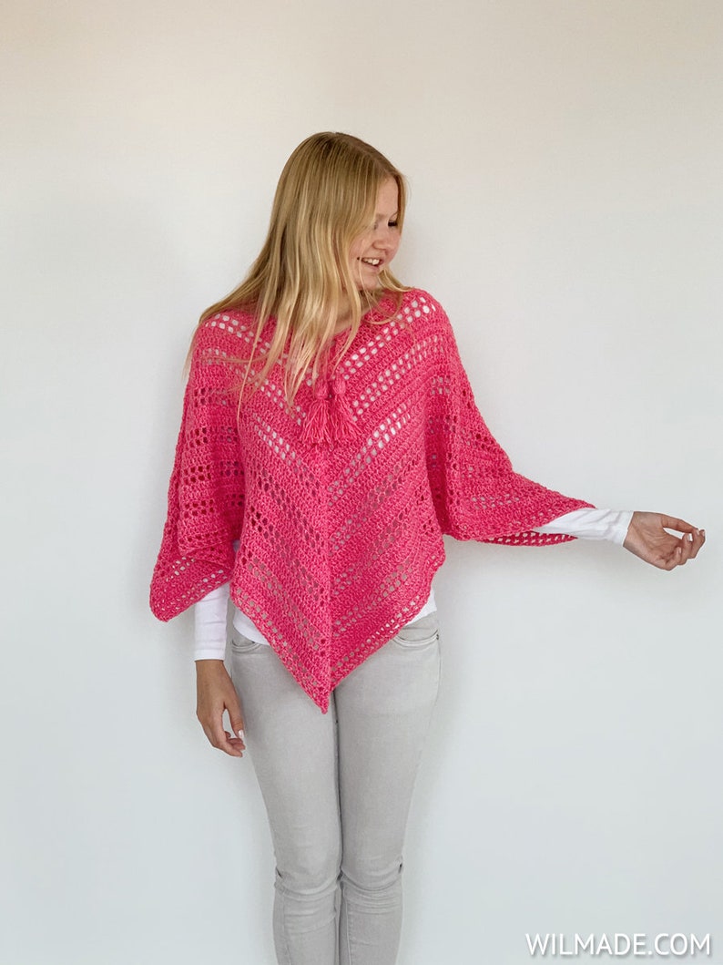Such Simple Poncho for beginners crochet pattern triangle garment sweater lionbrand Jeans Colors image 3