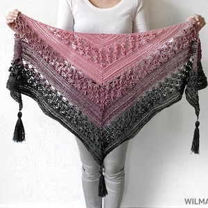Vela Flower Friend Shawl 1 Crochet Pattern PDF instant download by Wilmade Top-Down Triangle Shawl with flowers Bild 2