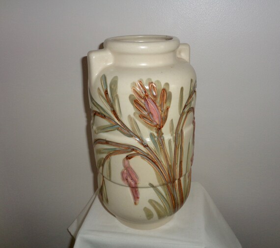 Sale Large 1930s Art Pottery Urn Vase Beswick Style Pattern Etsy