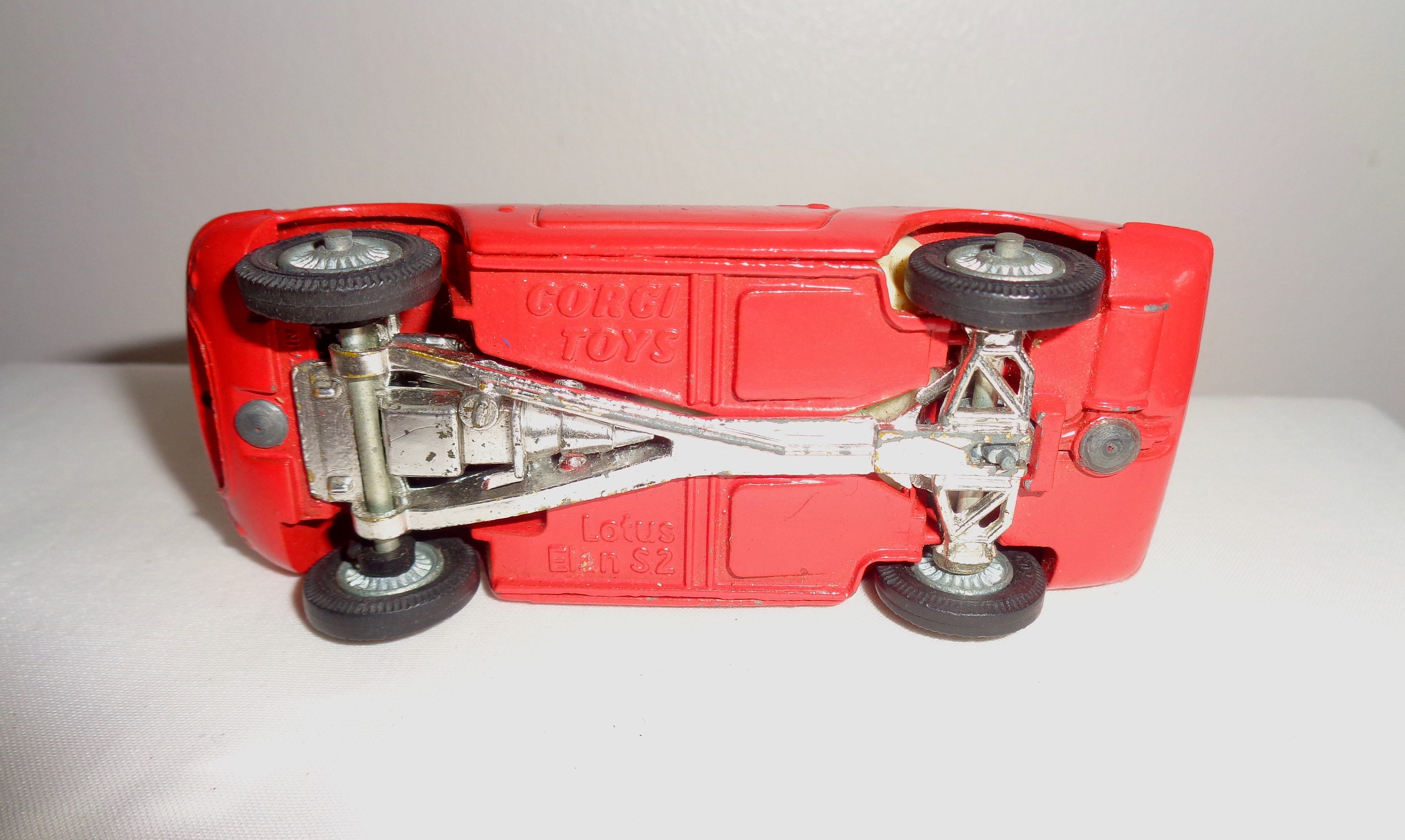 Corgi lotus cheap elan