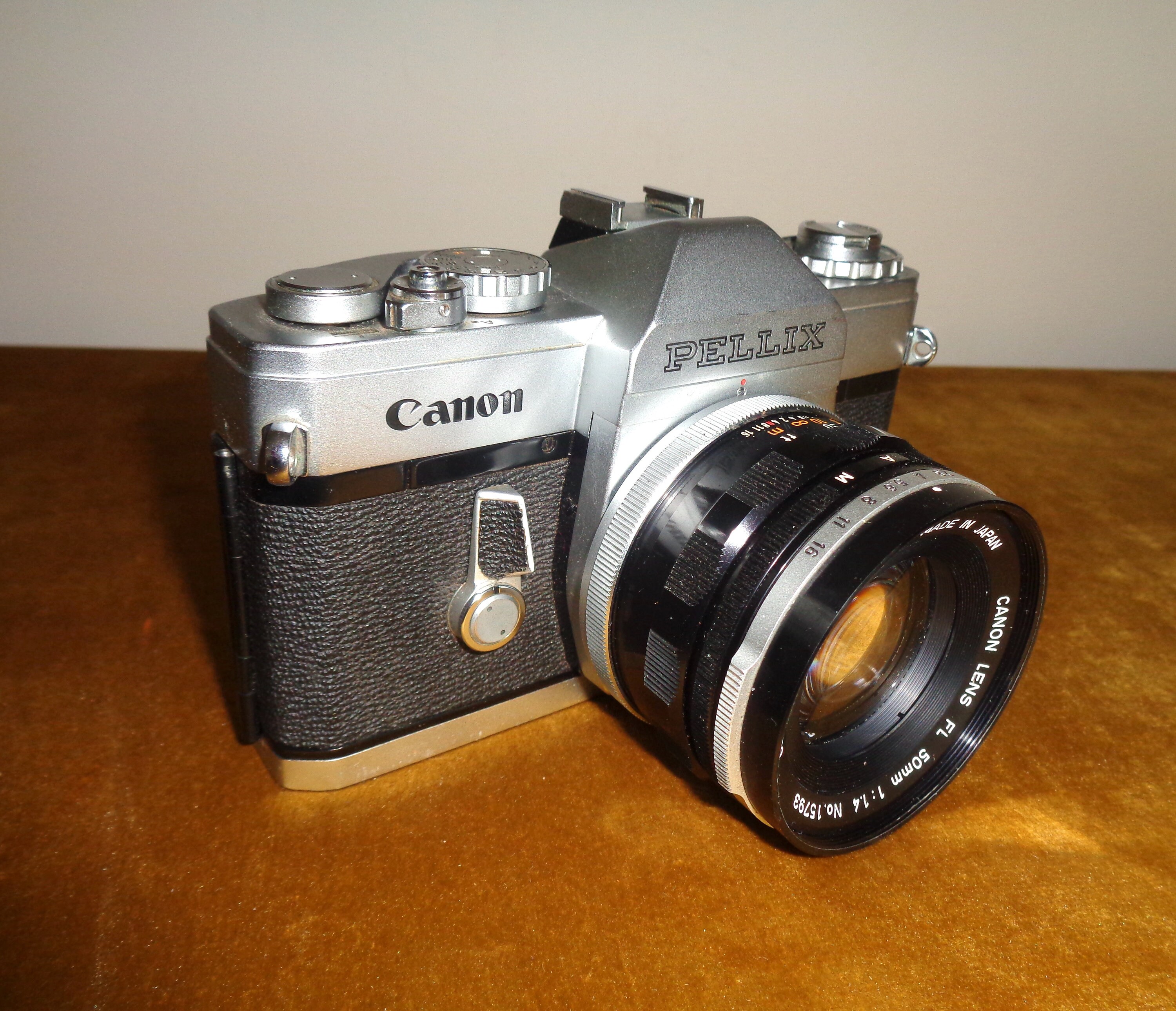 Canon PELLIX ブラックペイント Canon QL Pellix camera body