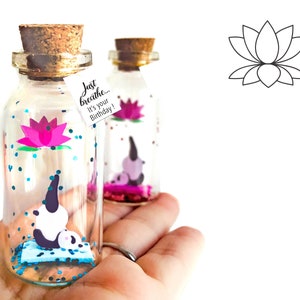 Fiole message Panda, Petit cadeau personnalisé Anniversaire, Prof Yoga, Carte humour, Miniature en verre, Porte bonheur pour méditer