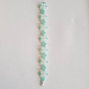 Friendship bracelet; beaded bracelet;