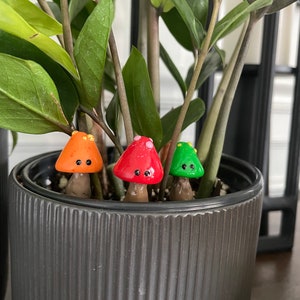Handmade Plant Accessory / Decor - Mushroom Plant Buddy