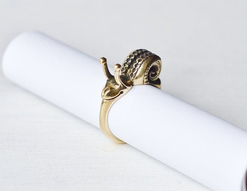 Lovely bronze smiling snail ring Bronze snail ring Cute animal bronze jewelry Boho style jewelry Romantic gift Original woodland jewelry